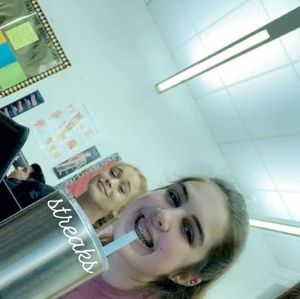 Meet your Posher, Brianna